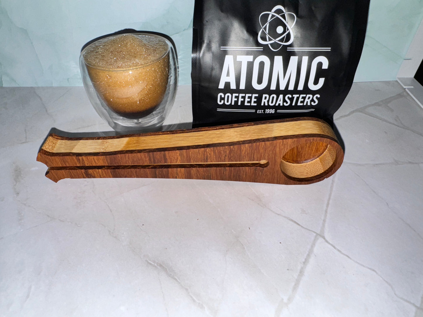 Coffee scoop / clip