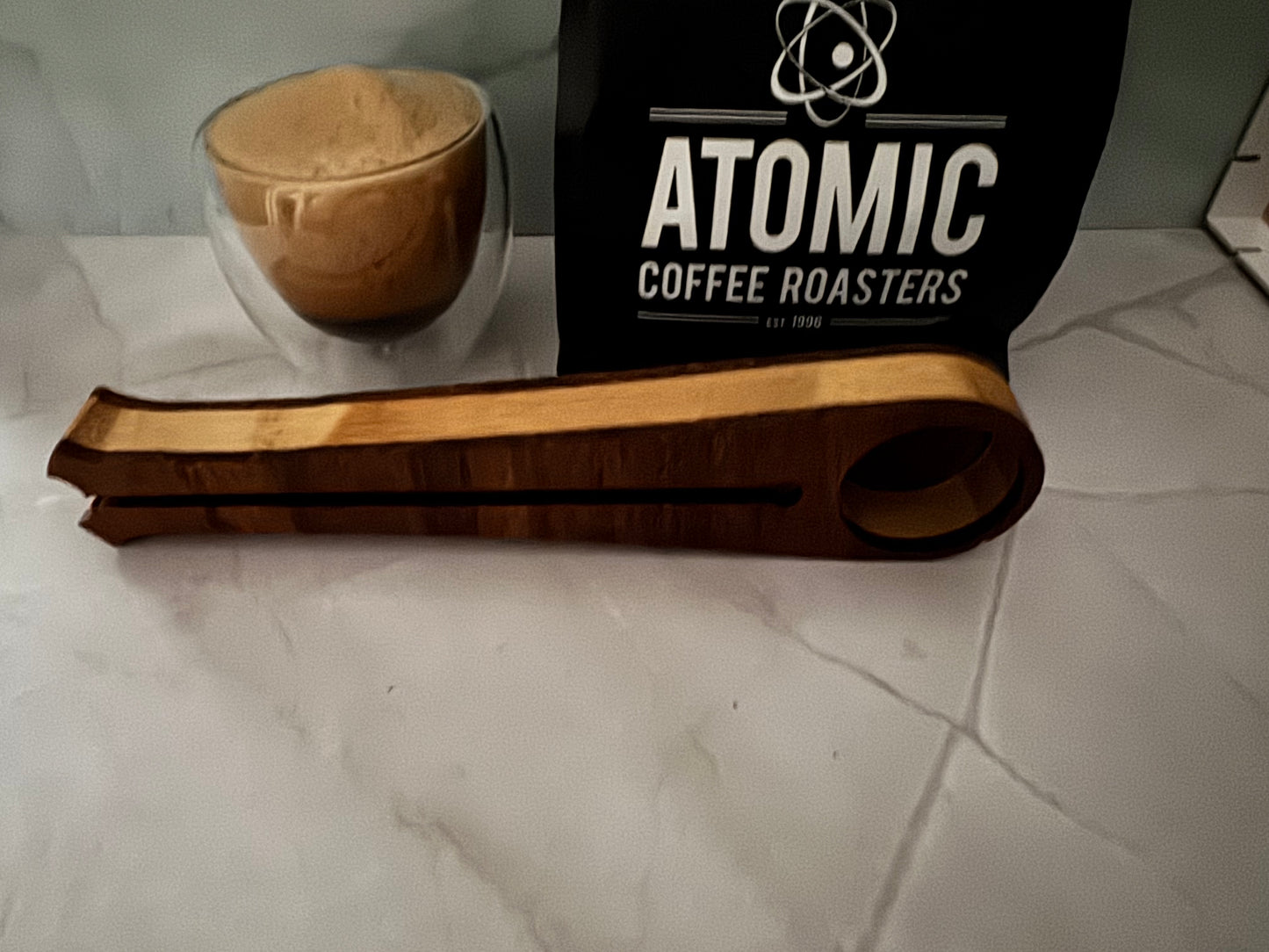 Coffee scoop / clip